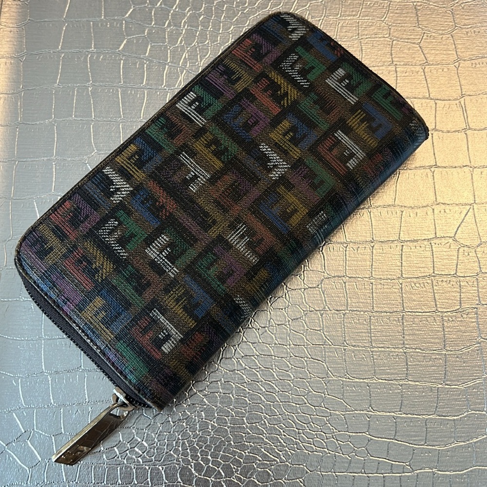 FENDI colorful Long  Wallet - Picture 5 of 12